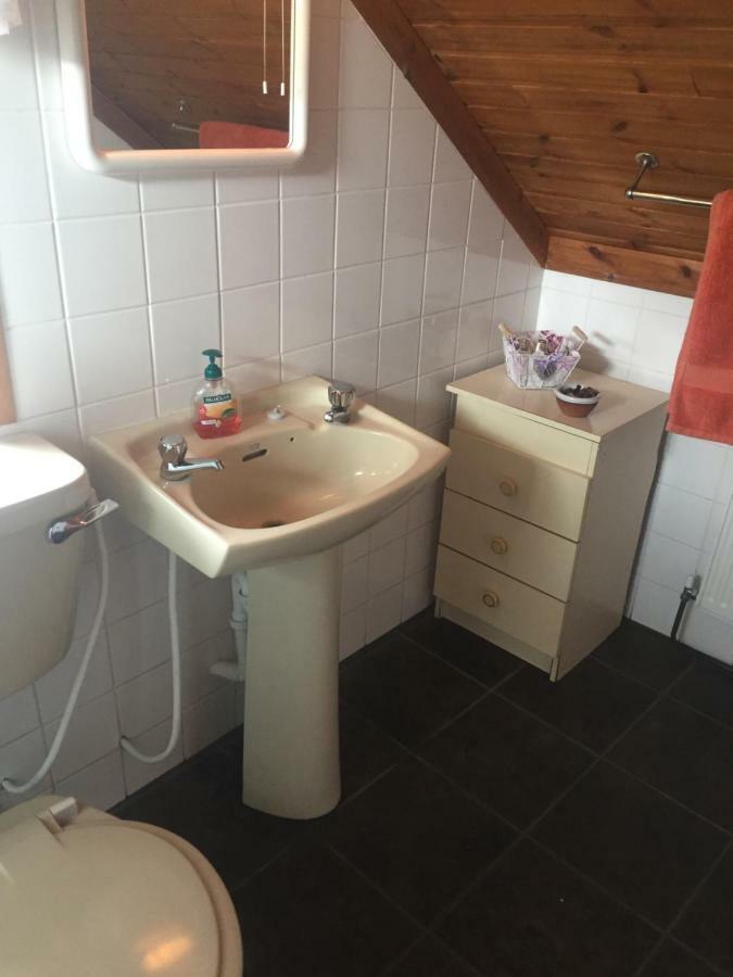 Shannon Breeze Cottage Ballycrossaun Esterno foto